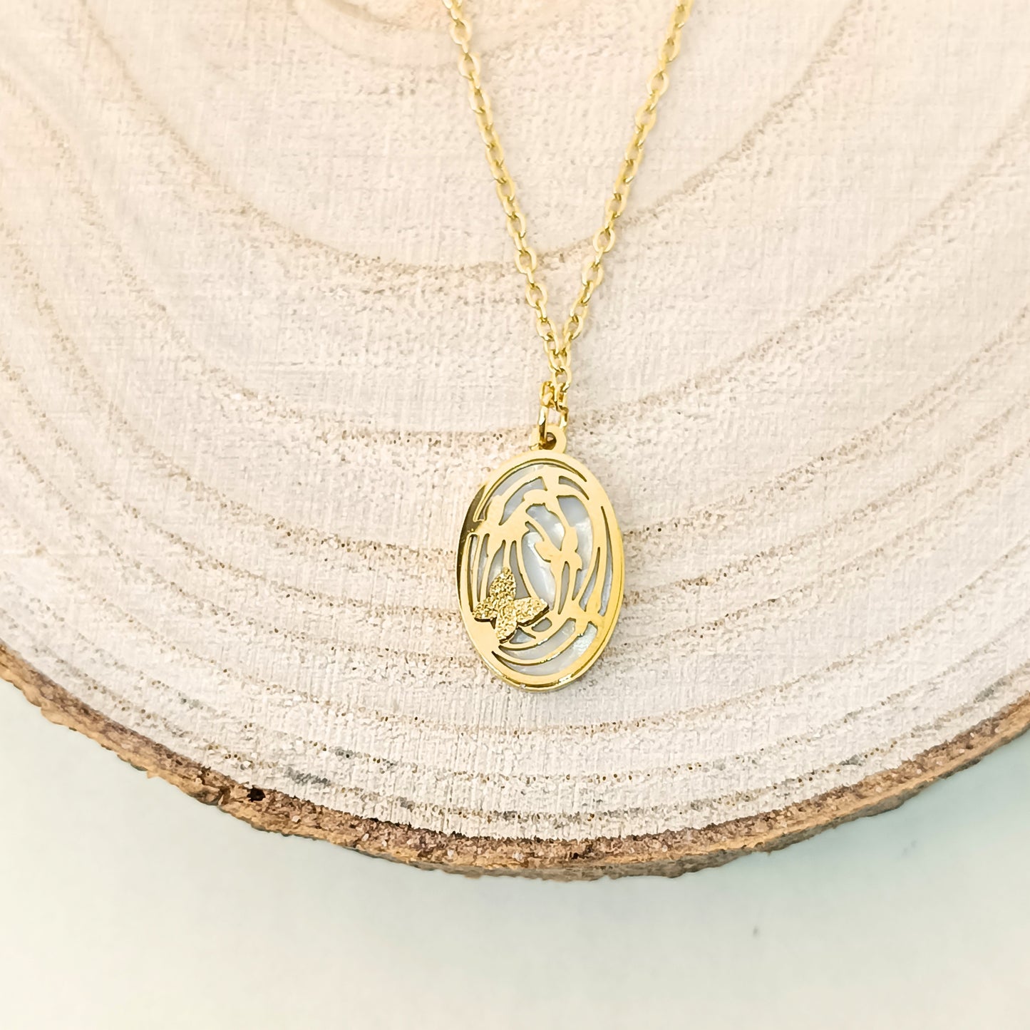 Golden Oval Engraved Pendant Necklace