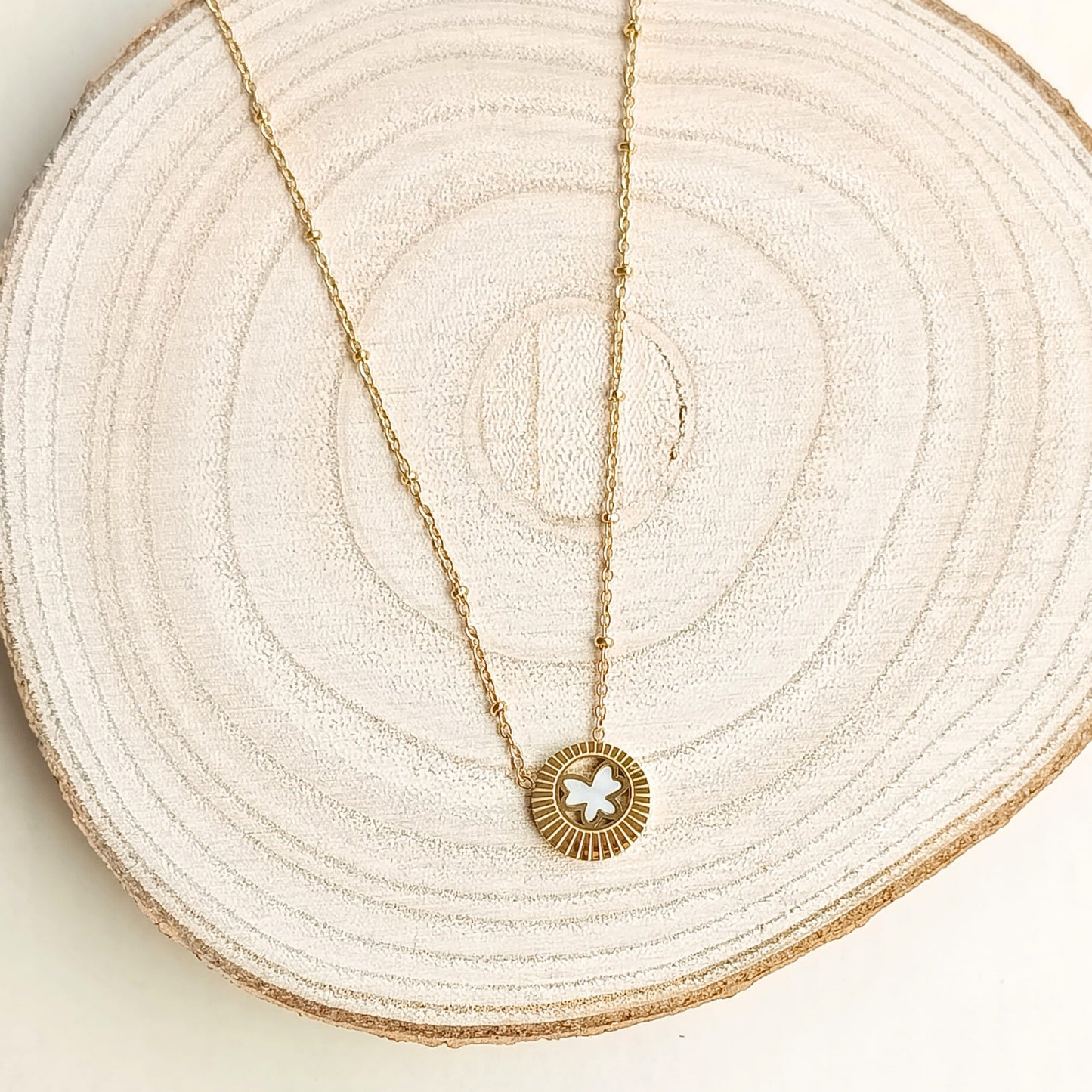 Golden Star Inlay Circle Pendant Necklace