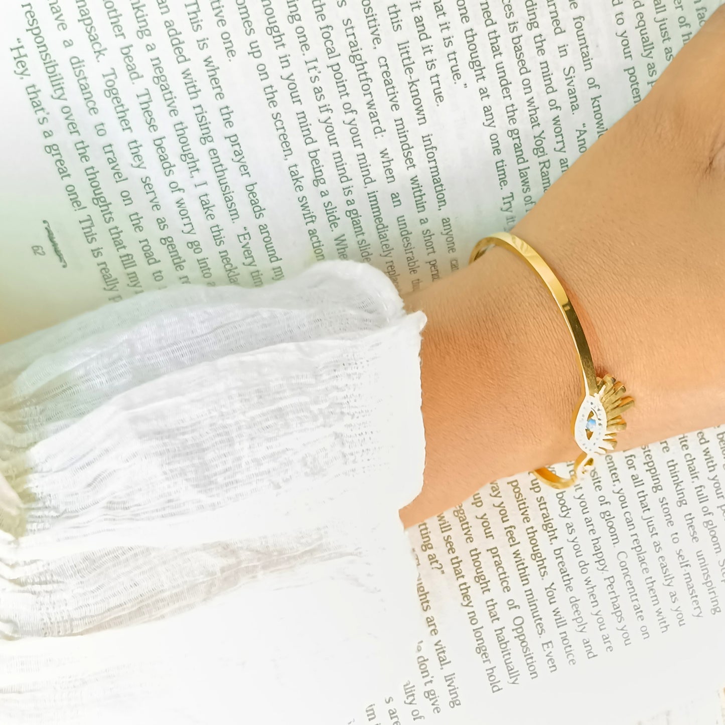 Golden Radiant Evil Eye Bangle Bracelet
