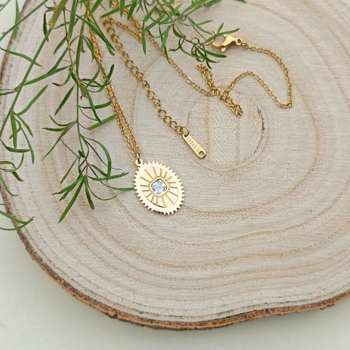 ✨ Radiant Sunburst Pendant Necklace