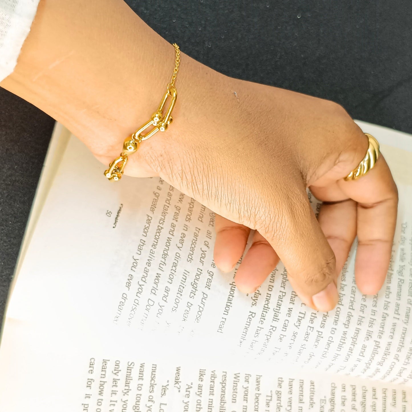 Golden Bar-Link Chain Bracelet