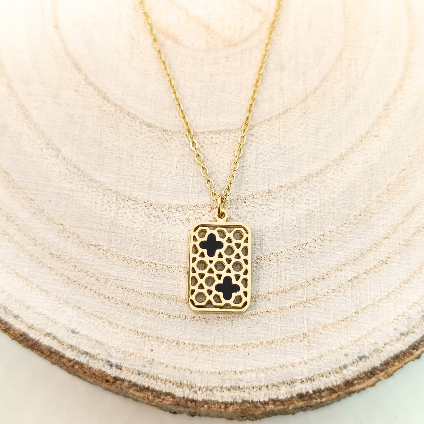 Golden Lattice Square Pendant Necklace