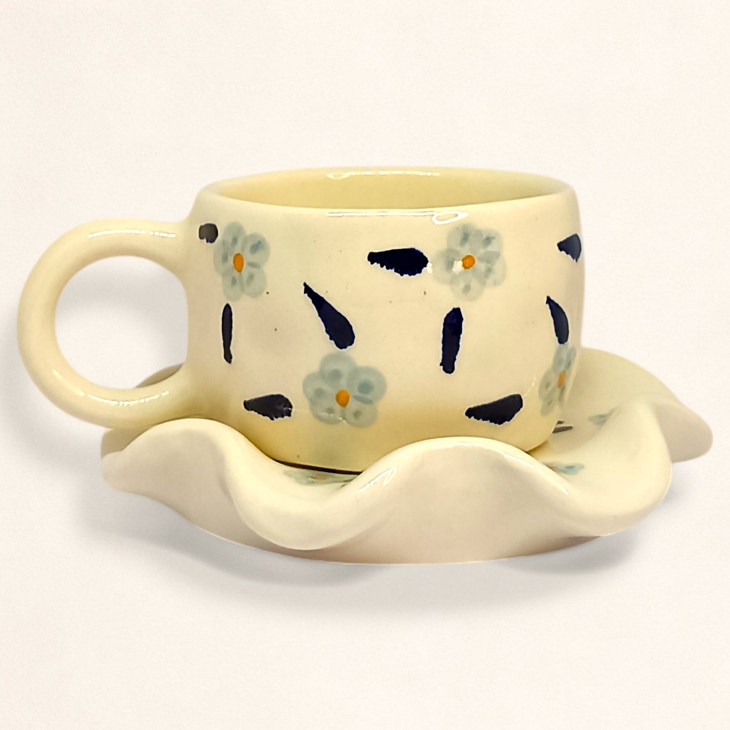 Wavy Bloom Mug