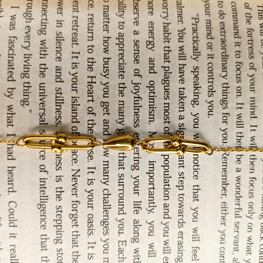 Golden Bar-Link Chain Bracelet