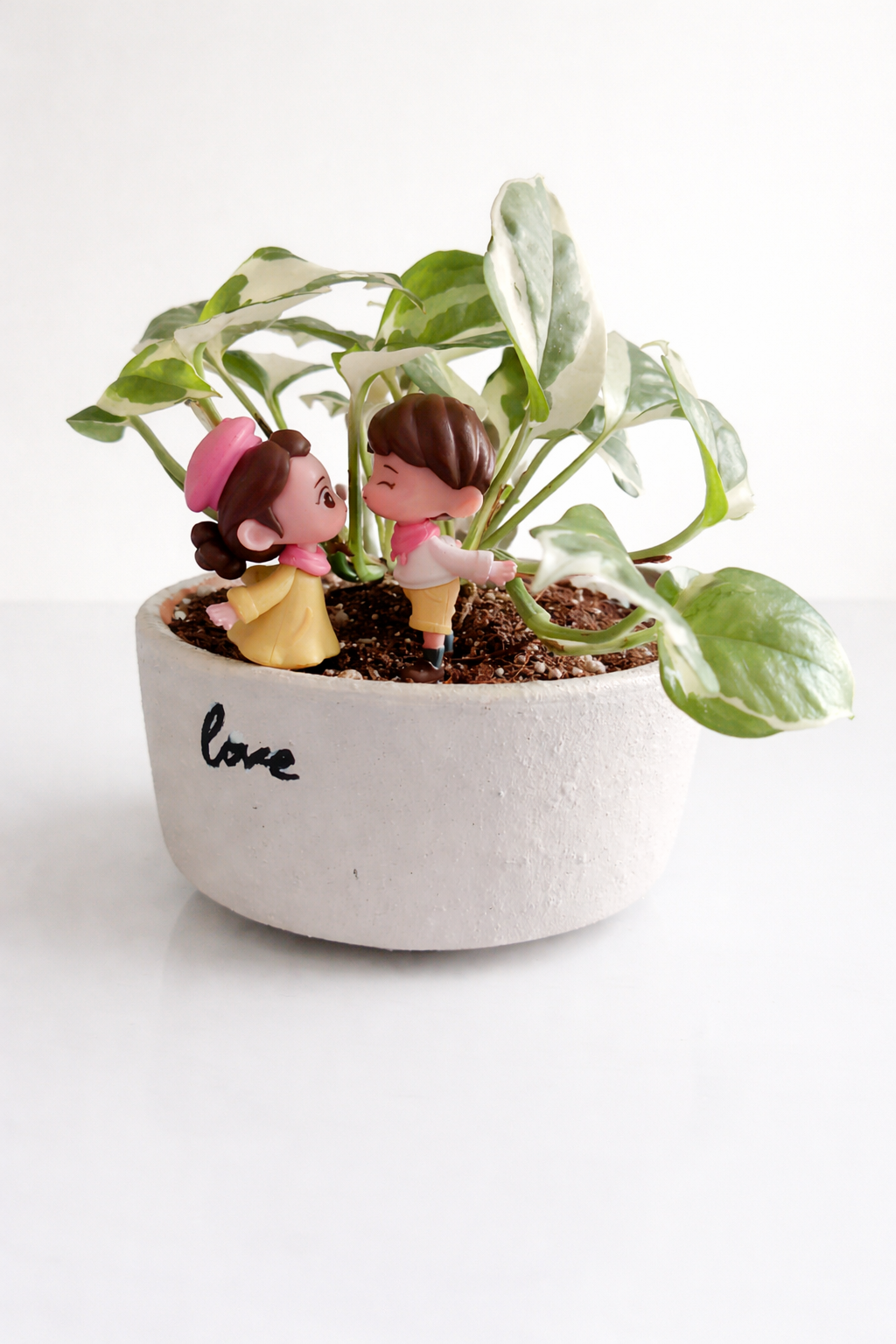 Hand-Painted Love Couple Clay Planter with Pothos Plant